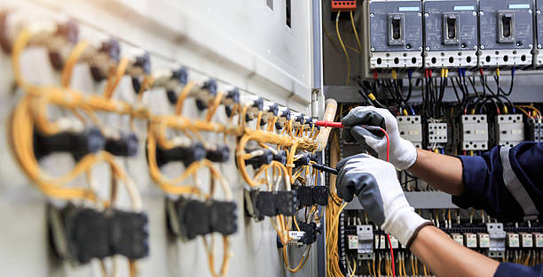 Professional Generator Installation technician working in Garden City South, NY